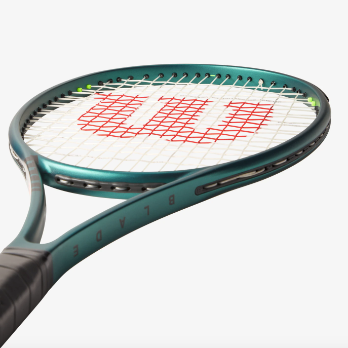 Wilson Blade 98 16x19 V9.0 tennismaila